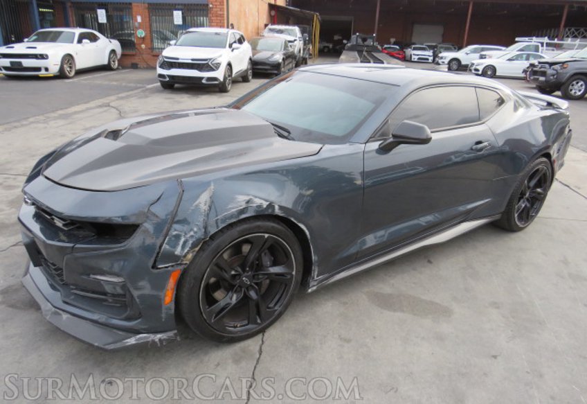 2020 Chevrolet Camaro - Image 2