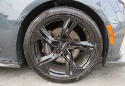 2020 Chevrolet Camaro - Image 19