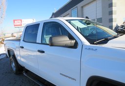 2018 GMC Sierra 1500 - Image 12