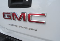 2021 GMC Canyon - Image 22