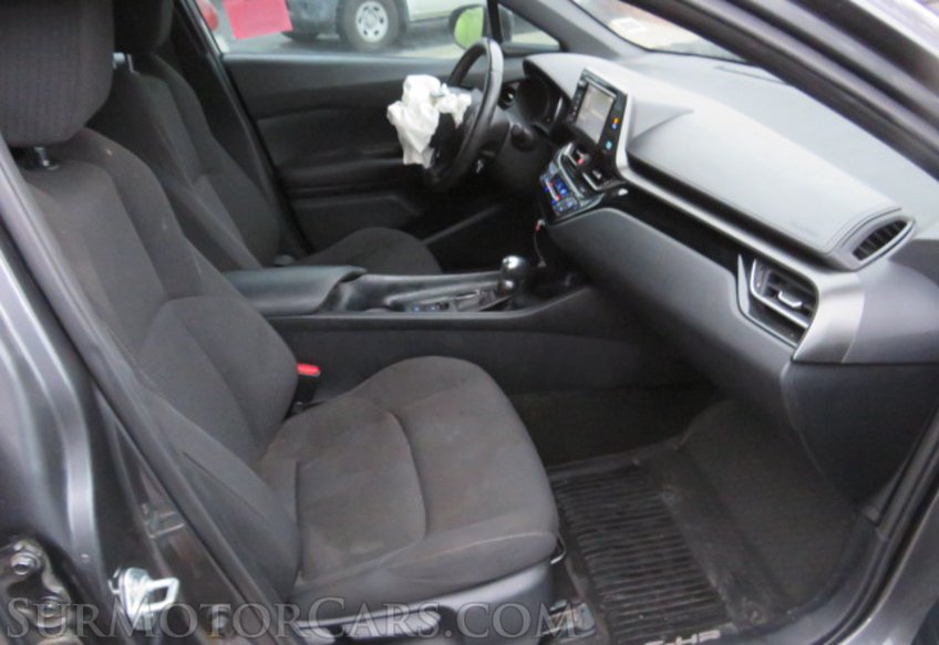 2018 Toyota C-HR - Image 27