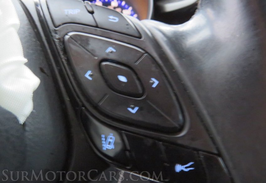 2018 Toyota C-HR - Image 37