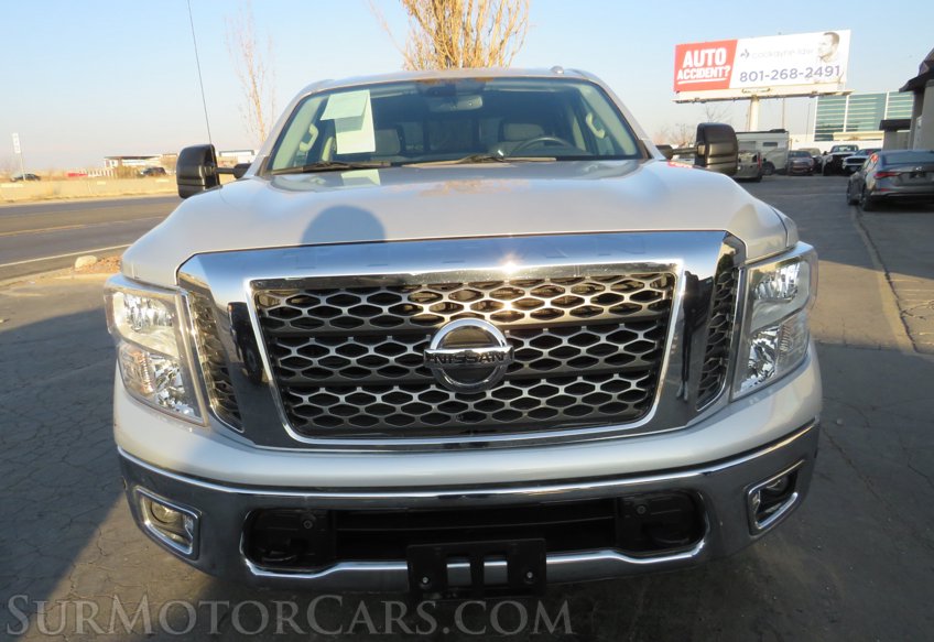 2018 Nissan Titan - Image 13