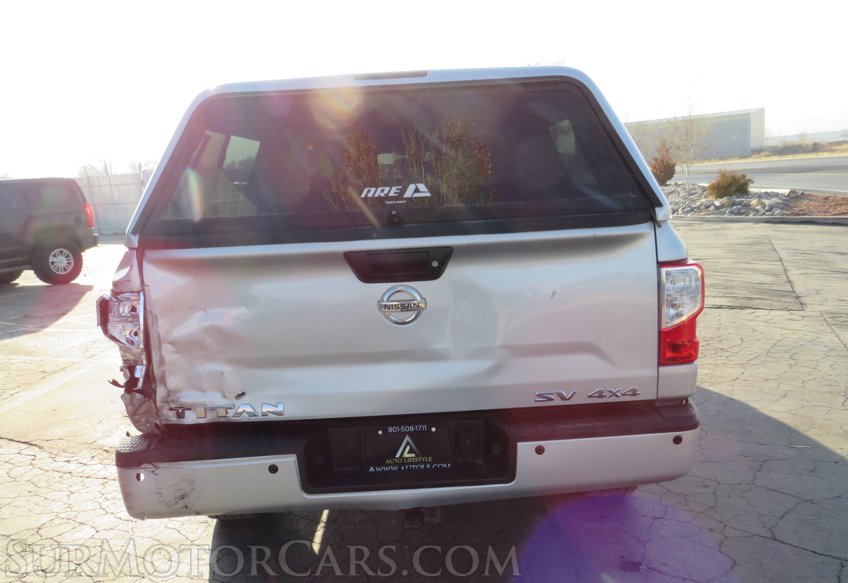 2018 Nissan Titan - Image 14