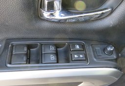 2018 Nissan Titan - Image 63