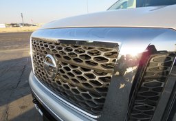 2018 Nissan Titan - Image 29