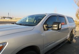 2018 Nissan Titan - Image 16