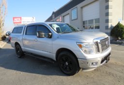 2018 Nissan Titan - Image 1