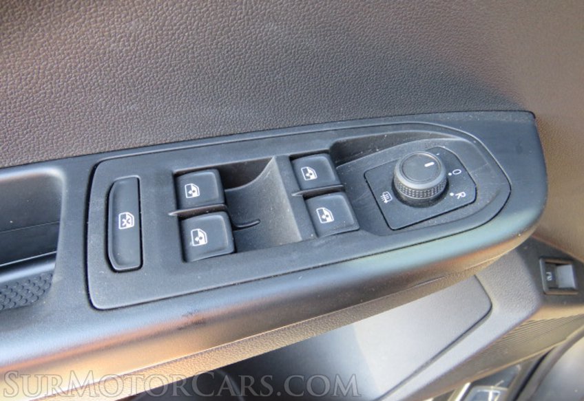 2022 Volkswagen Taos - Image 47