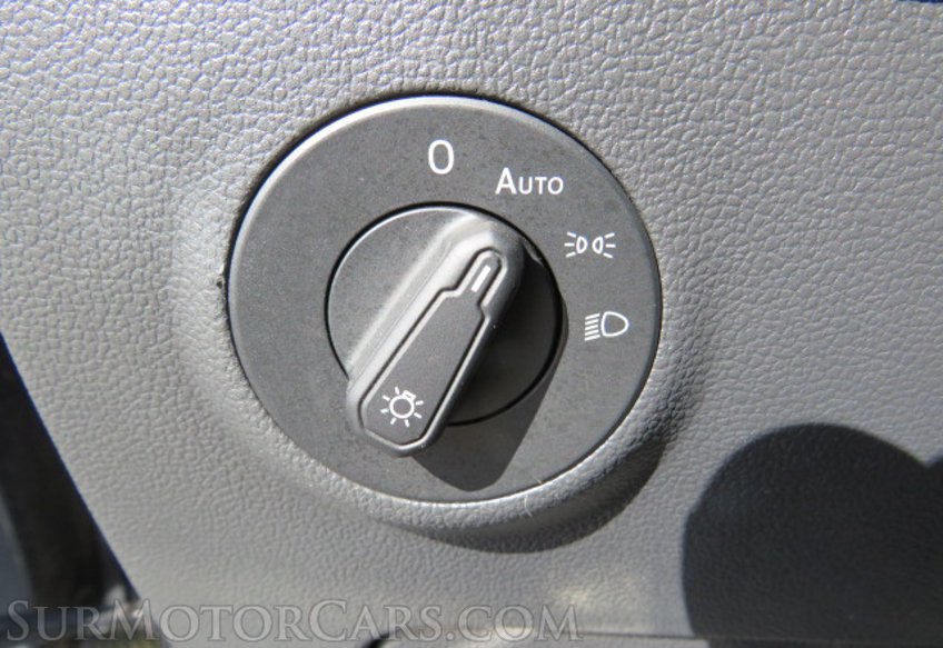 2022 Volkswagen Taos - Image 45