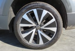 2022 Volkswagen Taos - Image 11