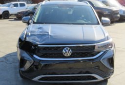 2022 Volkswagen Taos - Image 17