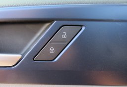 2022 Volkswagen Taos - Image 44