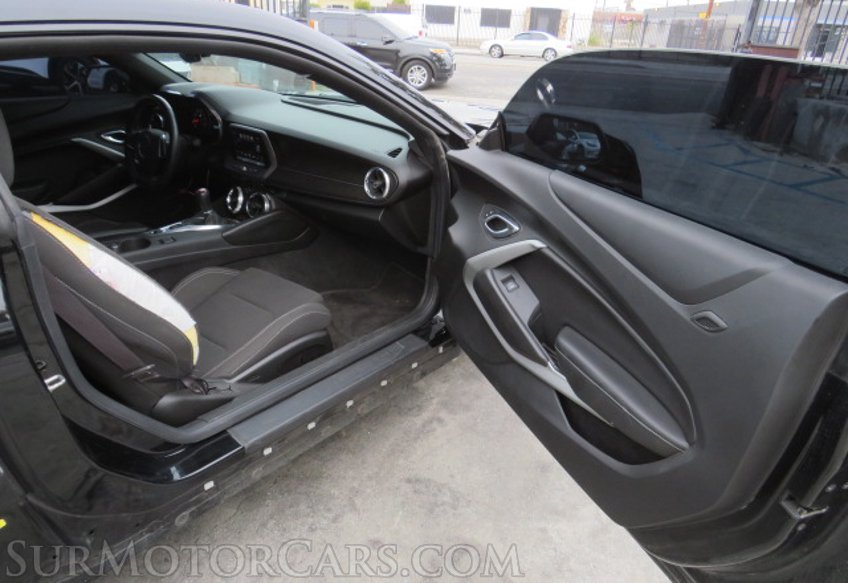 2017 Chevrolet Camaro - Image 20