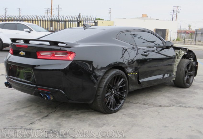 2017 Chevrolet Camaro - Image 6