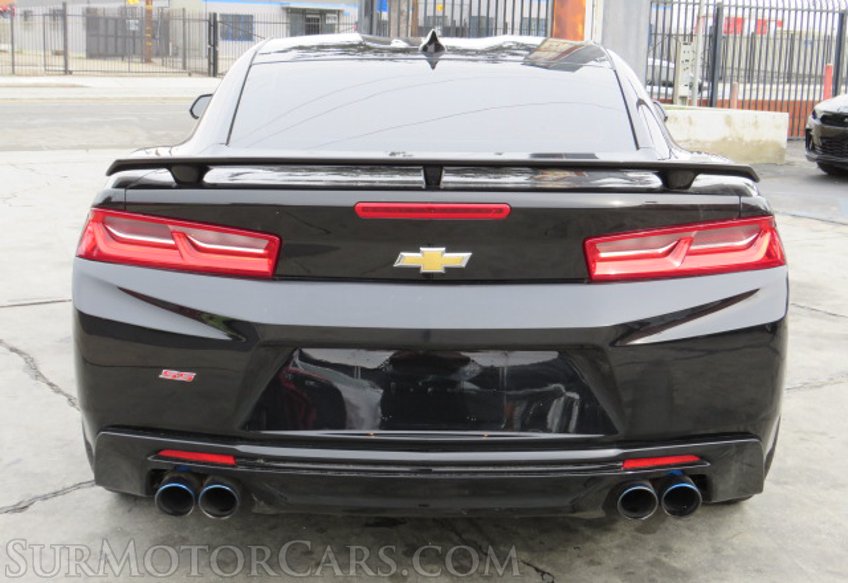 2017 Chevrolet Camaro - Image 10