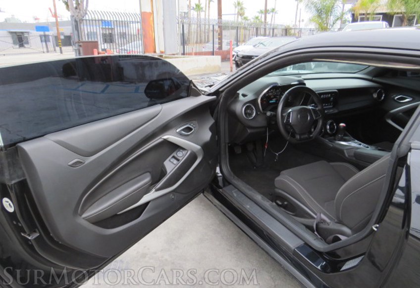 2017 Chevrolet Camaro - Image 19