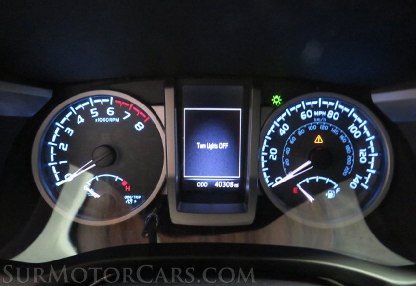 2017 Toyota Tacoma - Image 34