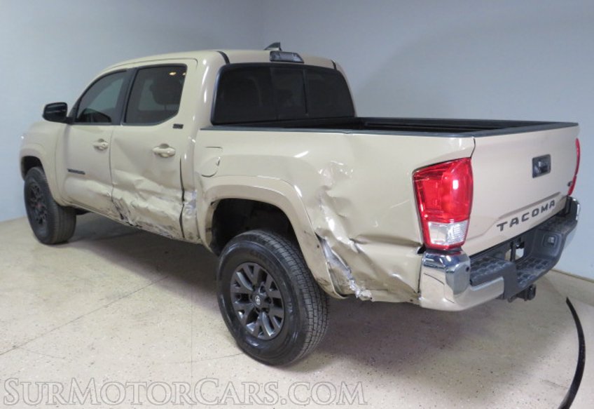 2017 Toyota Tacoma - Image 8