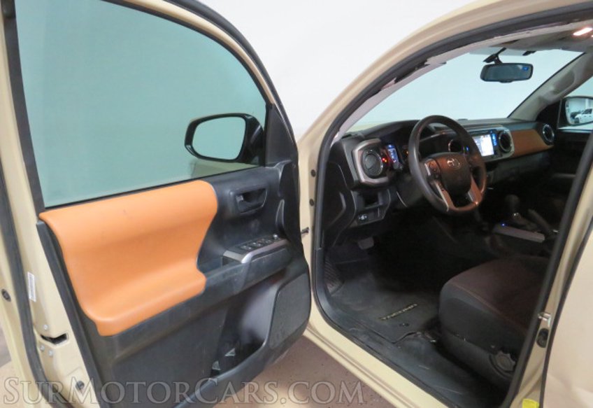 2017 Toyota Tacoma - Image 21