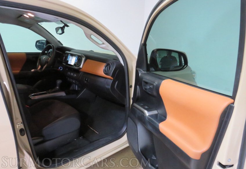 2017 Toyota Tacoma - Image 22