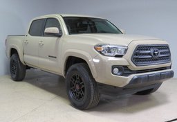 2017 Toyota Tacoma - Image 3