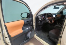 2017 Toyota Tacoma - Image 21