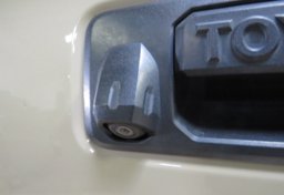 2017 Toyota Tacoma - Image 14