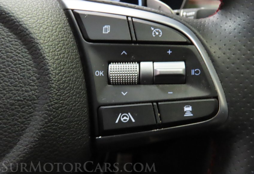 2023 Genesis G70 - Image 45