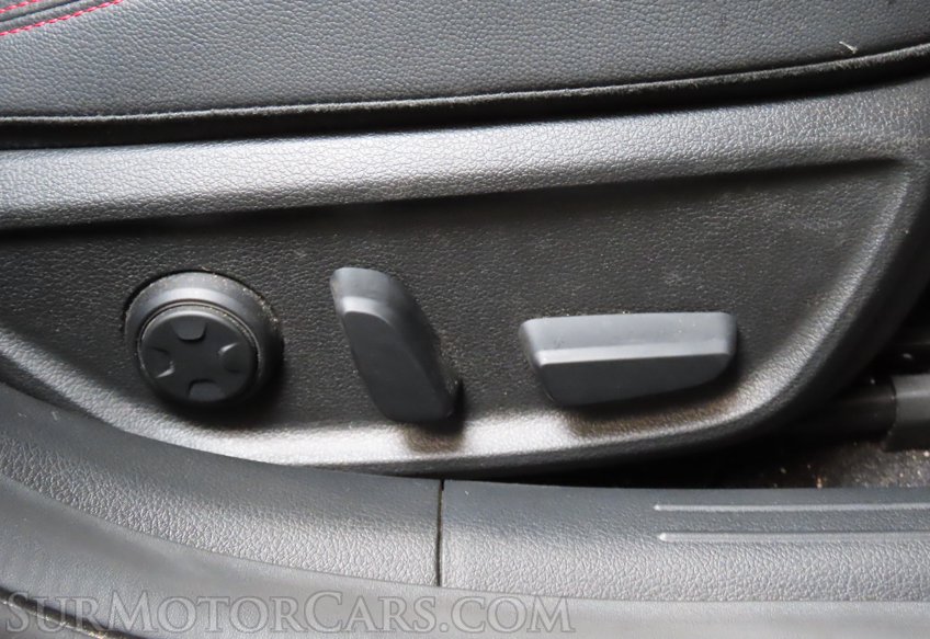 2023 Genesis G70 - Image 48