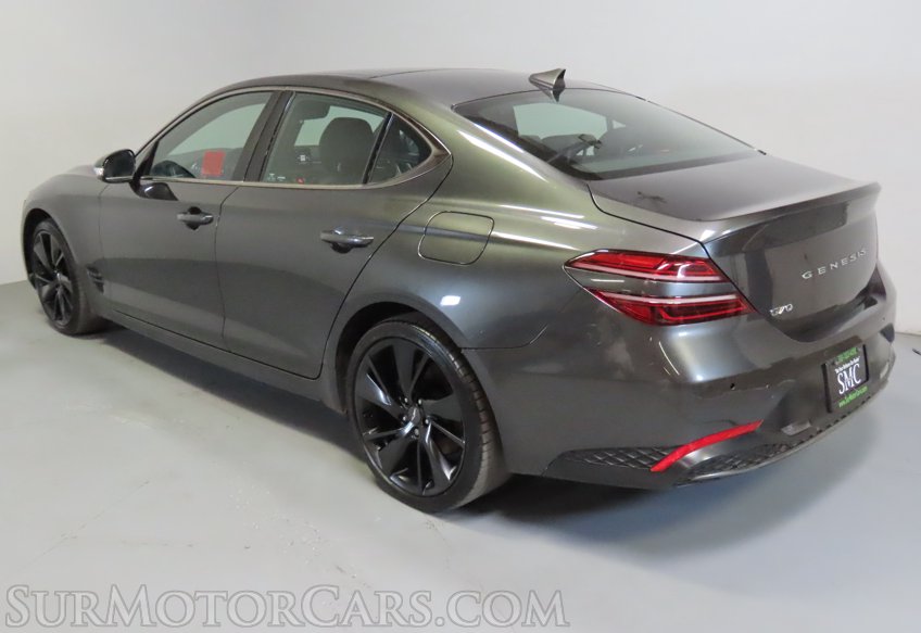 2023 Genesis G70 - Image 11