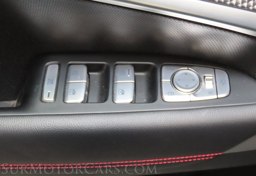 2023 Genesis G70 - Image 50