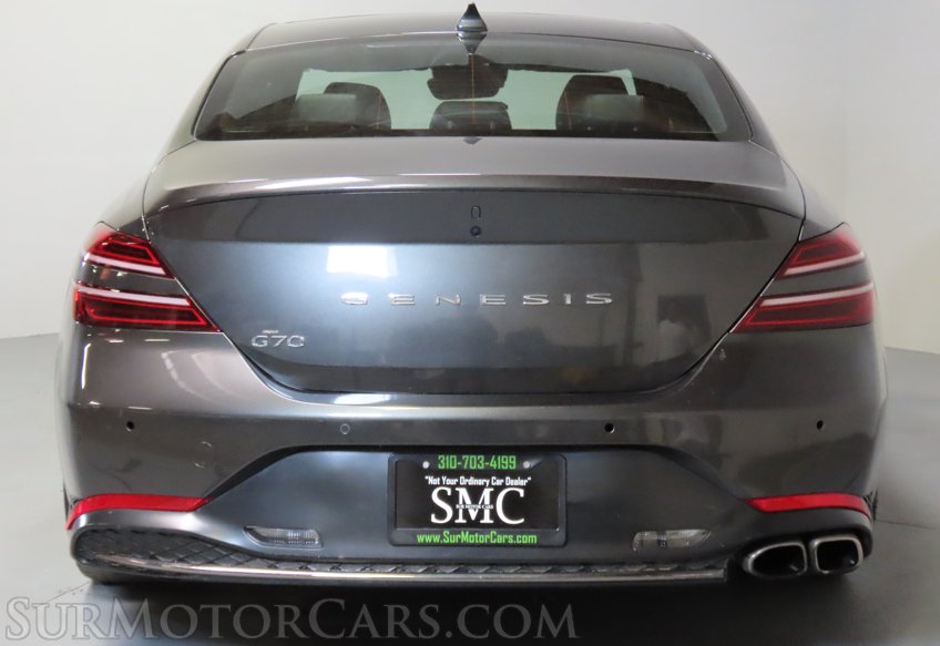 2023 Genesis G70 - Image 7