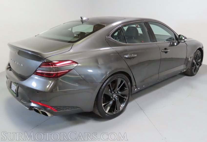 2023 Genesis G70 - Image 10