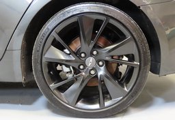 2023 Genesis G70 - Image 18