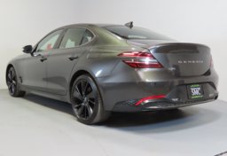 2023 Genesis G70 - Image 9