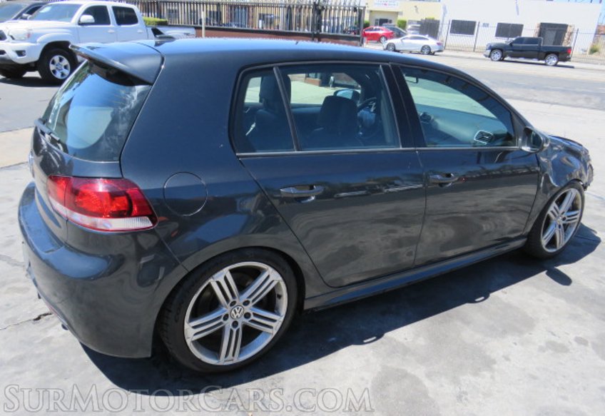 2013 Volkswagen Golf R - Image 8