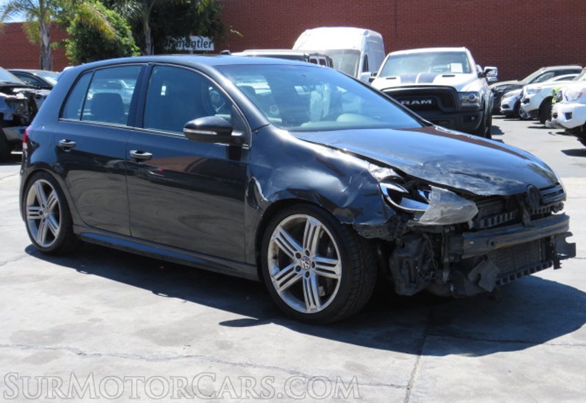 2013 Volkswagen Golf R - Image 4