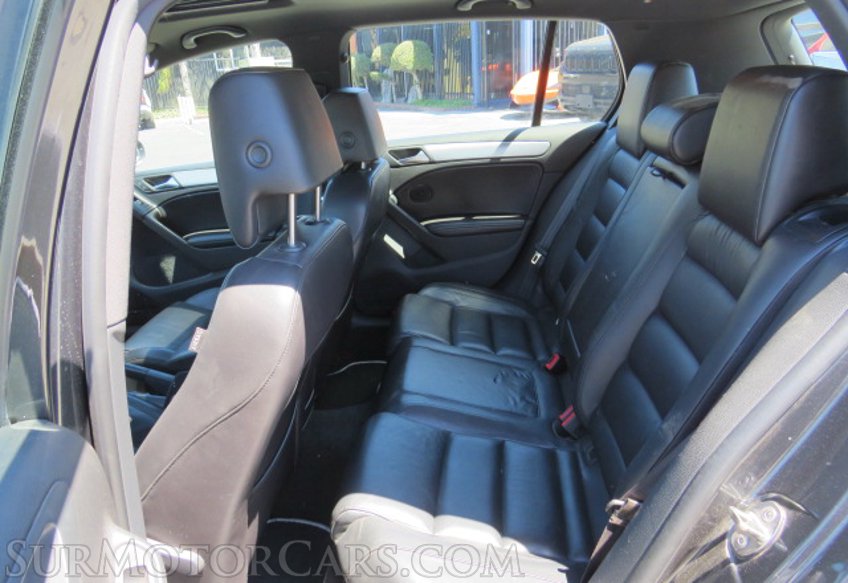 2013 Volkswagen Golf R - Image 30