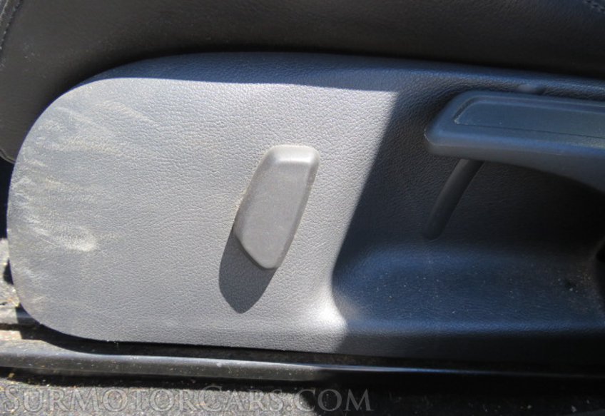 2013 Volkswagen Golf R - Image 40