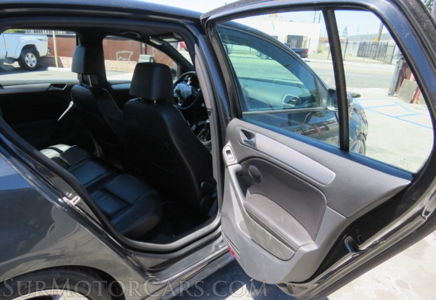 2013 Volkswagen Golf R - Image 23