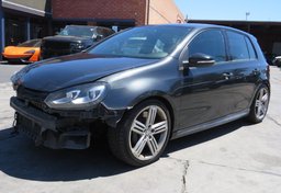 2013 Volkswagen Golf R - Image 3