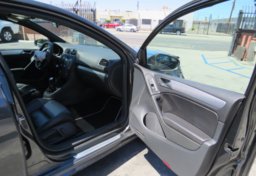 2013 Volkswagen Golf R - Image 21