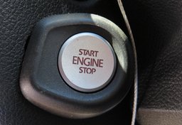 2013 Volkswagen Golf R - Image 36