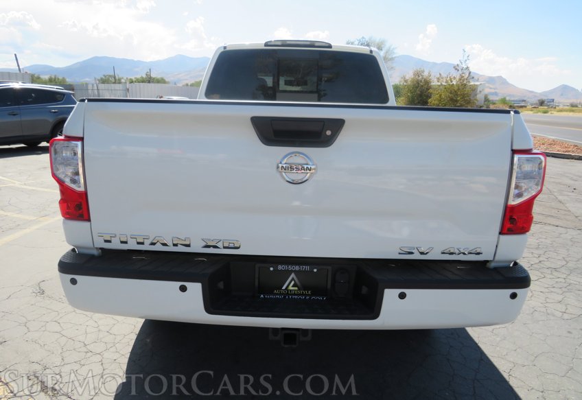 2018 Nissan Titan XD - Image 11