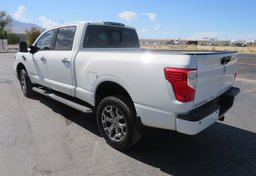 2018 Nissan Titan XD - Image 5