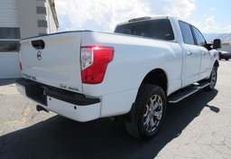 2018 Nissan Titan XD - Image 8