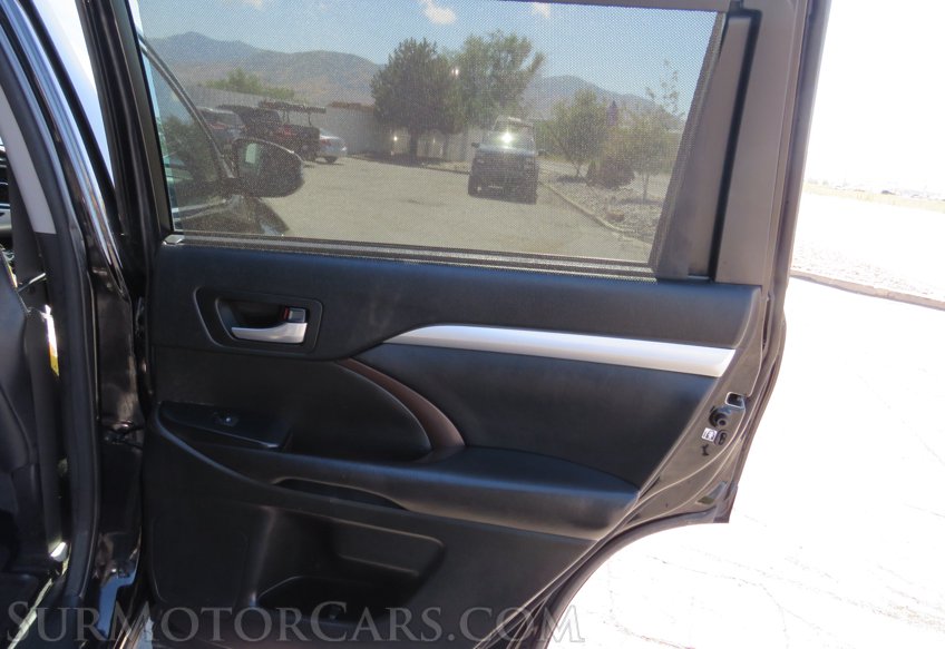 2017 Toyota Highlander - Image 50