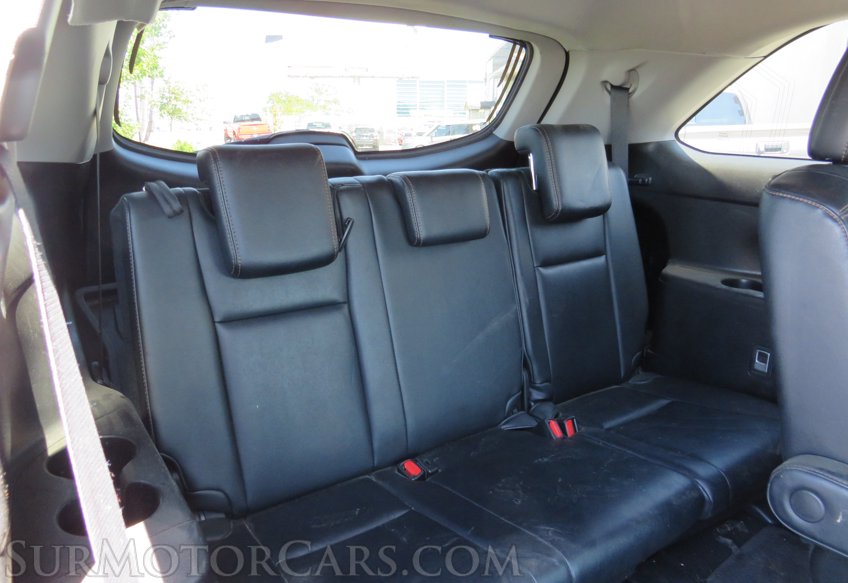 2017 Toyota Highlander - Image 30