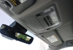 2017 Toyota Highlander - Image 46